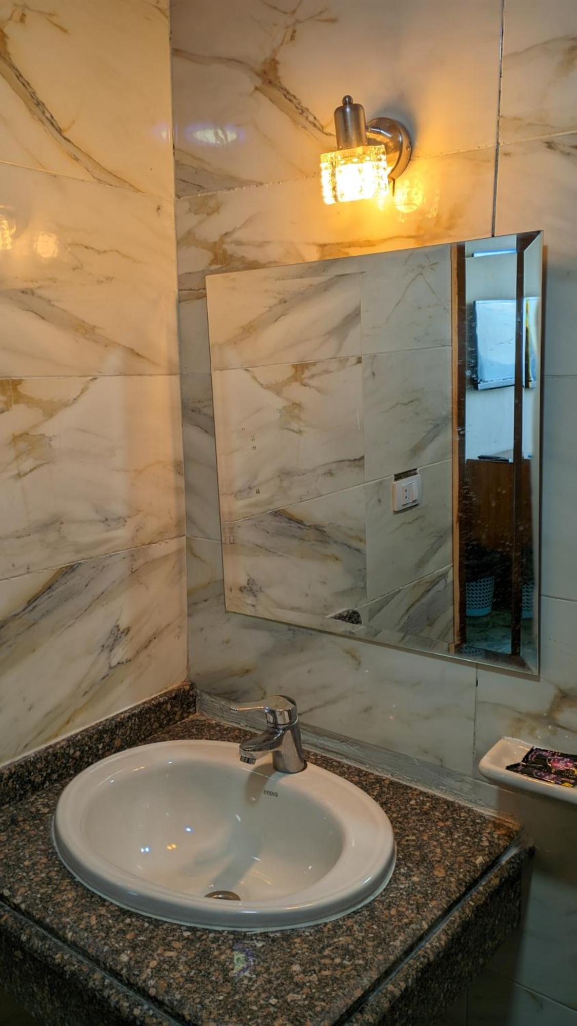 Royal Crown Hotel عائلات فقط Alexandria Eksteriør billede